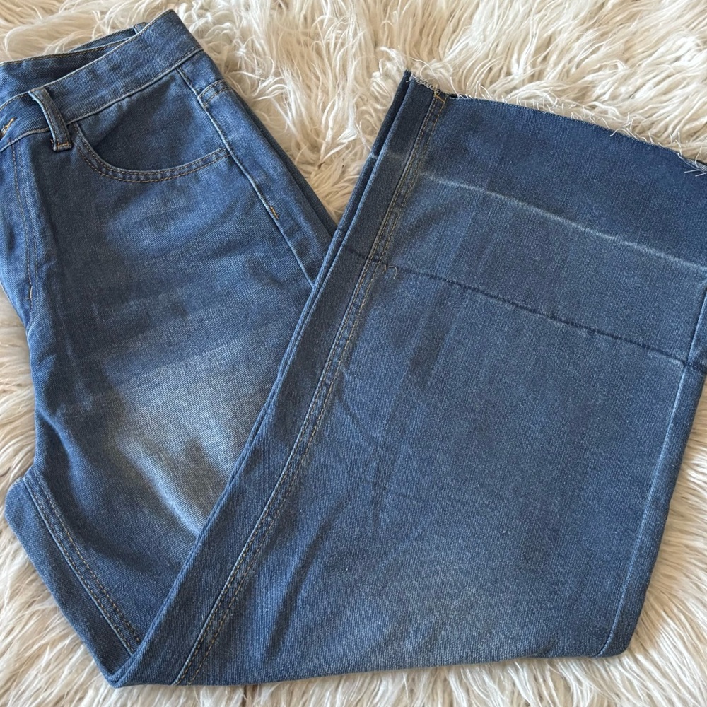 Women's Wide-Leg Jeans trendy frayed hemline